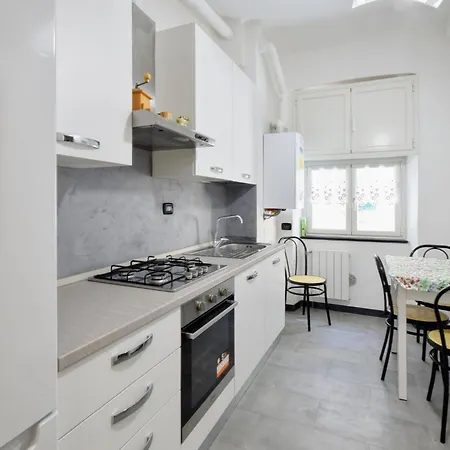 Stunning In With Wifi Apartment Genua