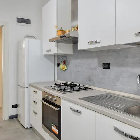 Stunning In With Wifi Apartment Genua